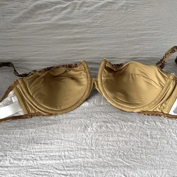 Zimmermann three piece swimsuit never been worn. Size 3 US 10 - Picture 2 of 11